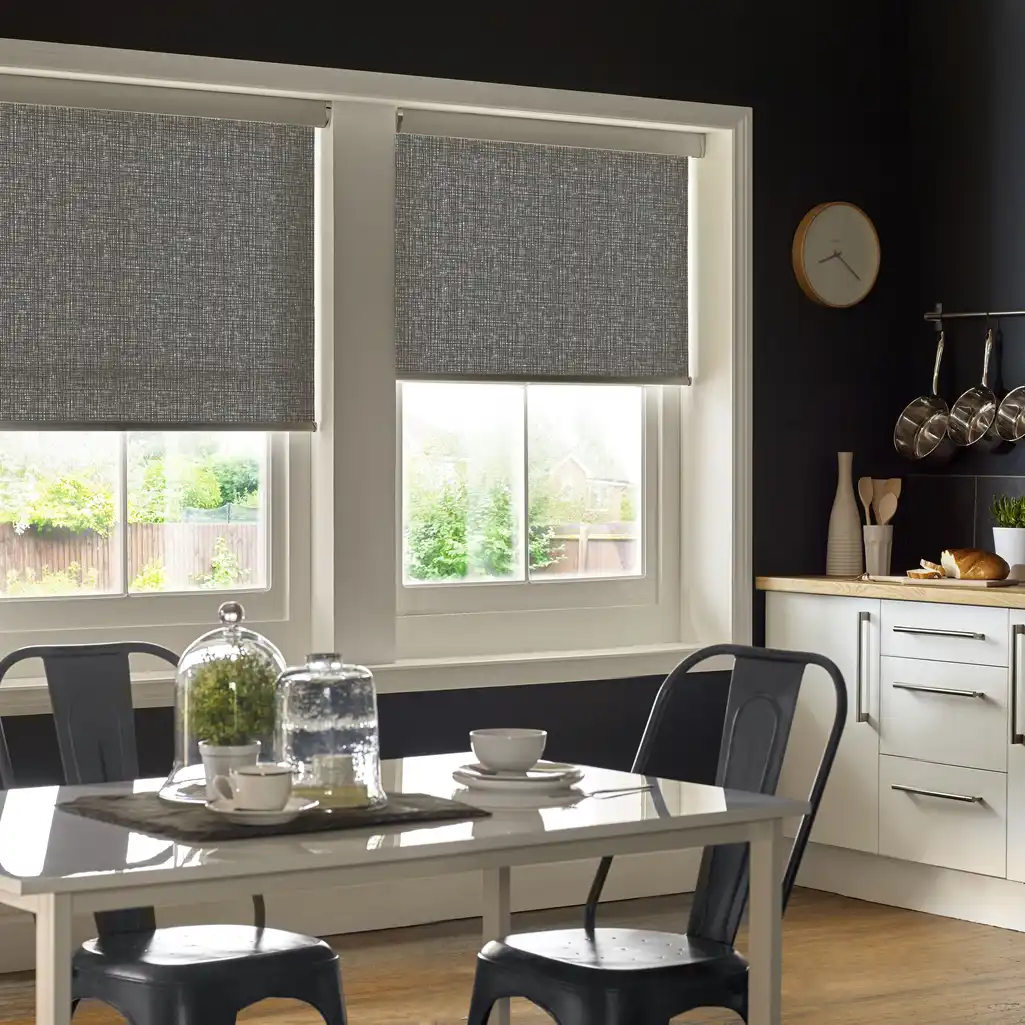 Roller Blinds Dubai