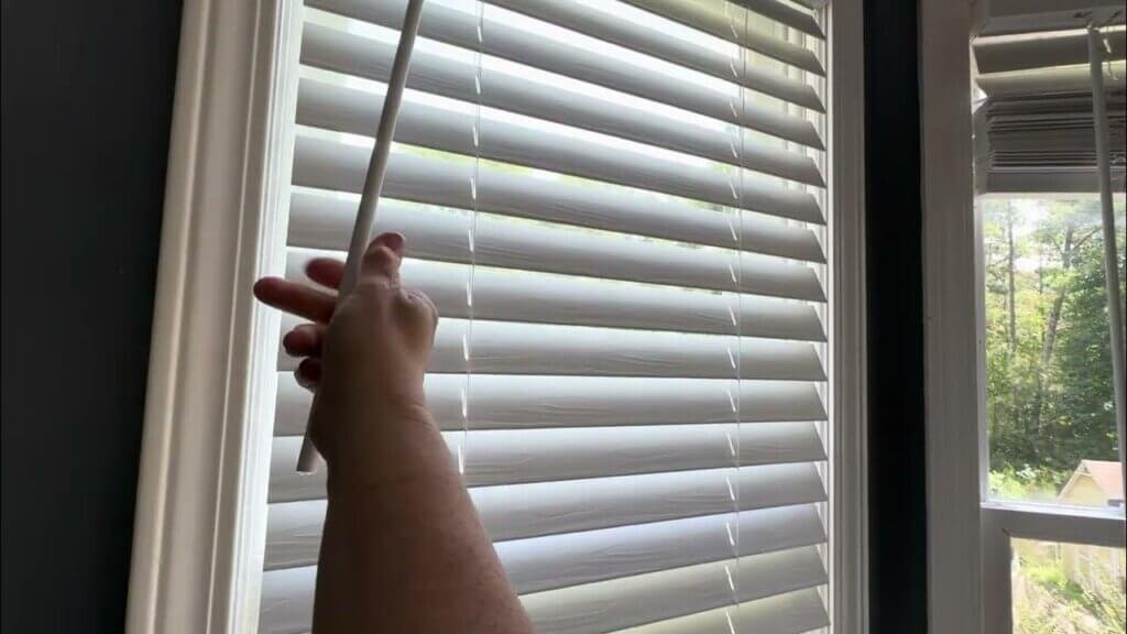 Dubai venetian blinds installation process